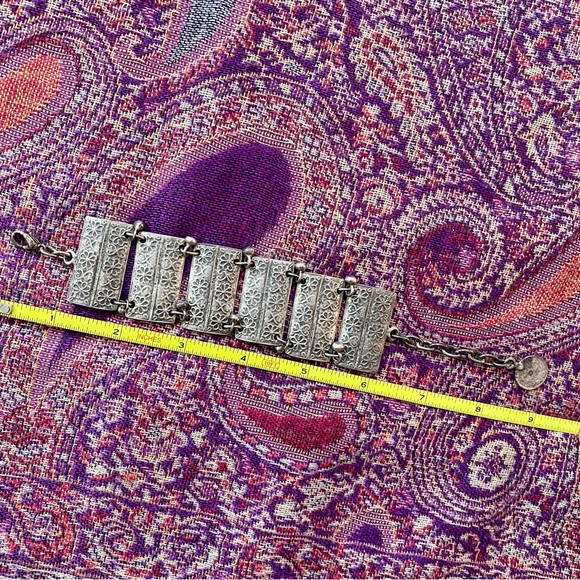 Boho silver toned dangle bracelet with flower stamps, Adjustable, Vintage Look - Picture 5 of 10